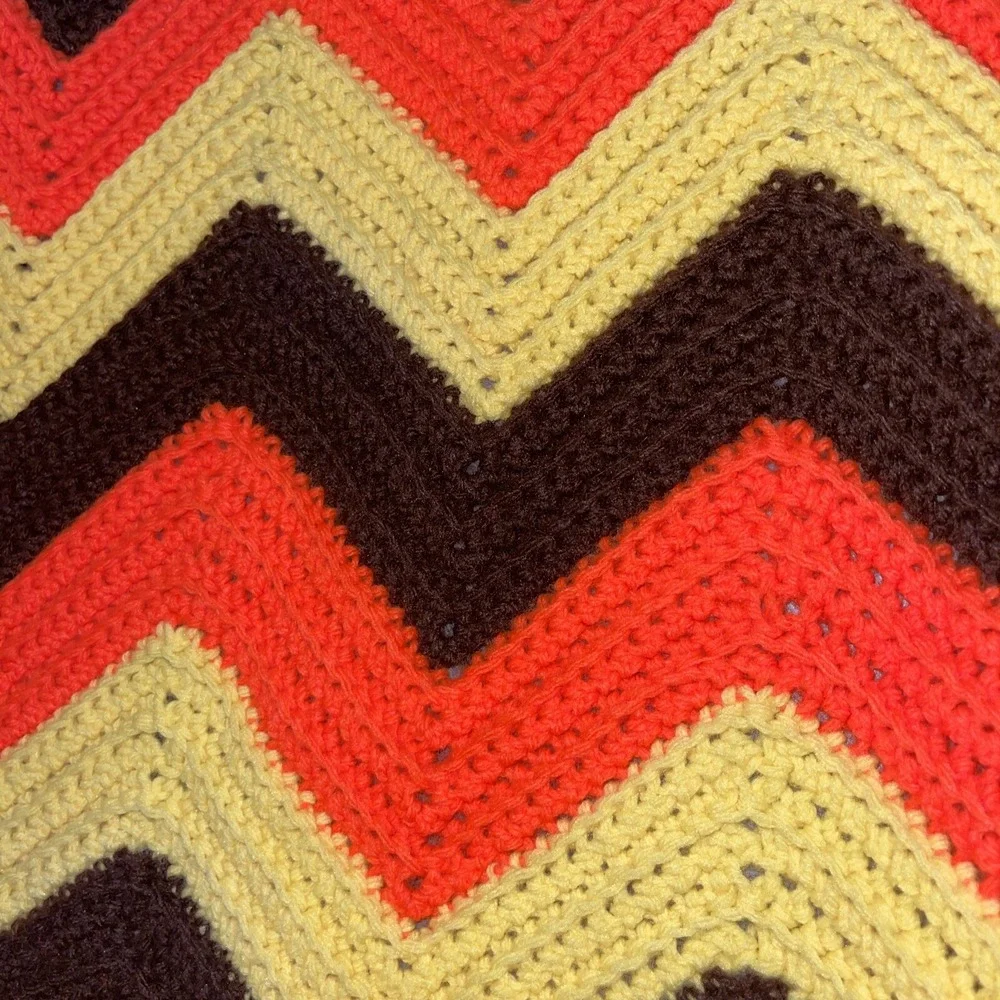 VIntage Crochet Knit Afghan Throw Blanket Chevron Zigzag MCM Fall Colors Tassels